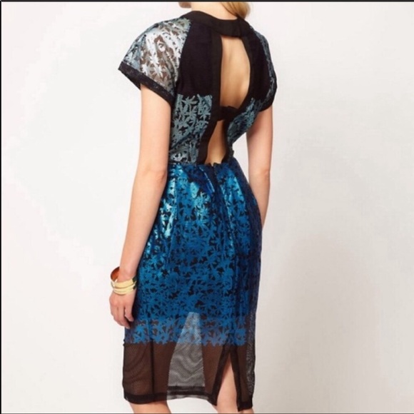 ASOS Midi Dress in Foil Print Short Sleeve Dress - Picture 3 of 4